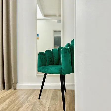 La Dolce Luna: A Pochi Passi Dal Centro Di *